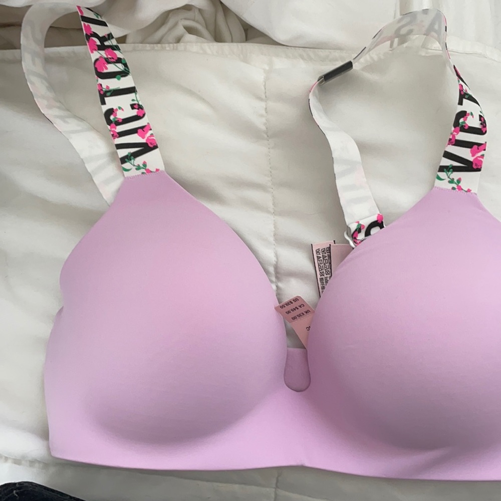 NWT Victoria’s Secret Bra 34C